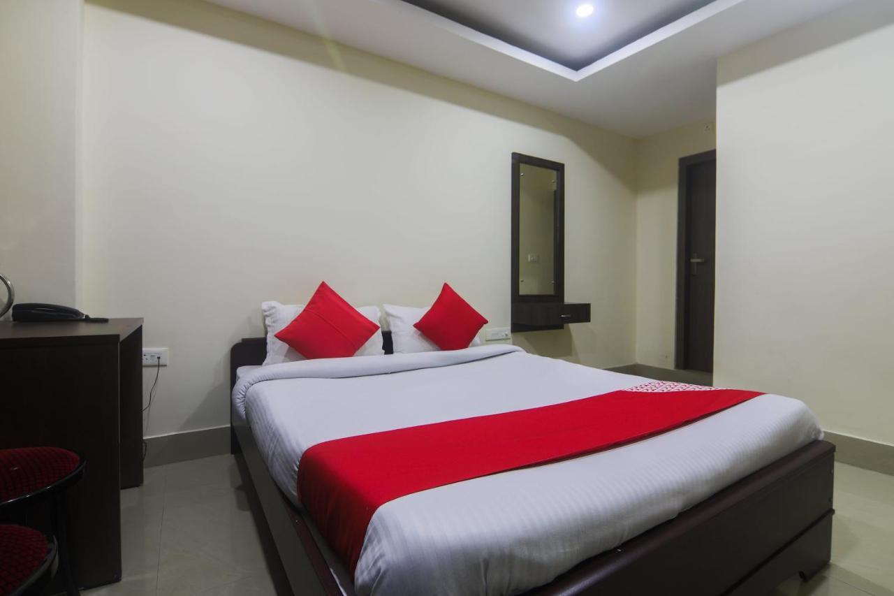 Oyo 27619 Hotel Blue Bird Annexe Nowgong Exterior foto